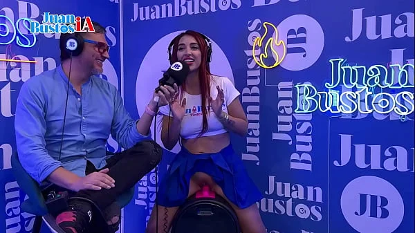 Jessie Sodi Gime Gime Completo: Vibrador Intenso en el Coño Mojado a Todo Gas