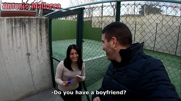 Jodida Putita Mexicana se coge a su amante mientras engaña a su novio.