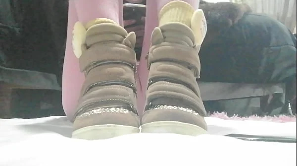 Madre Mexicana Caliente: Se Vino a Chorrros Mientras Usaba el Celular y se Corrió a Lo Loco