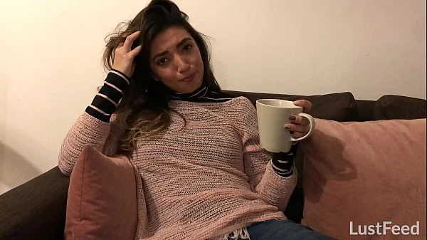 Mami Mexicana Puta Se Graba Riendo y Follando en Video Casero