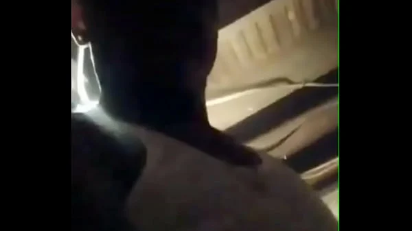 Mexicano follando a mi verga en un sótano oscuro y sucio