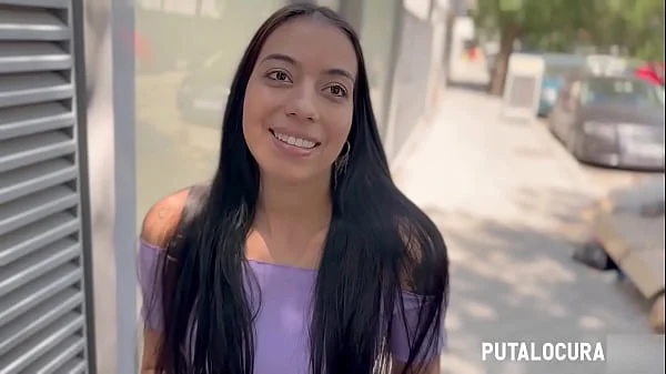 Pilladas – Chica en la Calle Convencida para Follar