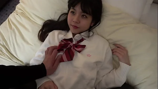 Sexo en hotel con una estudiante de cabello negro
